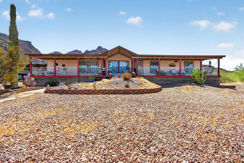 39208 S Enterprise Rd, Arlington, AZ 85322