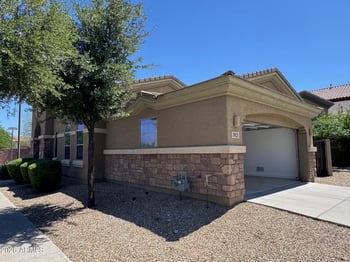 3921 E Sophie Ln, Phoenix, AZ 85042