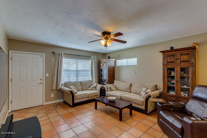 3922 E Fairmount Ave, Phoenix, AZ 85018
