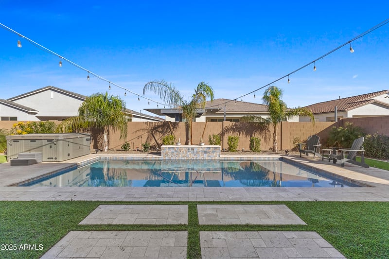 3922 Kenley Ln, San Tan Valley, AZ 85143