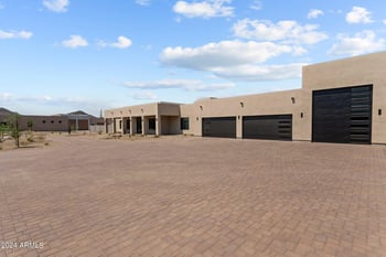 39220 N 30th Dr, Phoenix, AZ 85086