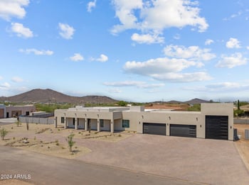 39220 N 30th Dr, Phoenix, AZ 85086