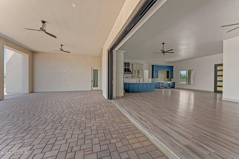 39220 N 30th Dr, Phoenix, AZ 85086