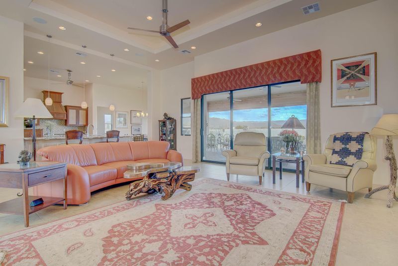 39221 N 31st Ave, Phoenix, AZ 85086