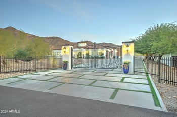 3923 Fox Rd, Laveen, AZ 85339