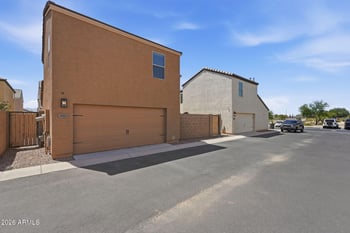 3923 S 82nd Dr, Phoenix, AZ 85043