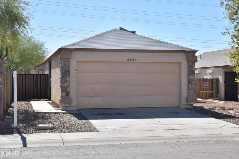 3923 W Whispering Wind Dr, Glendale, AZ 85310