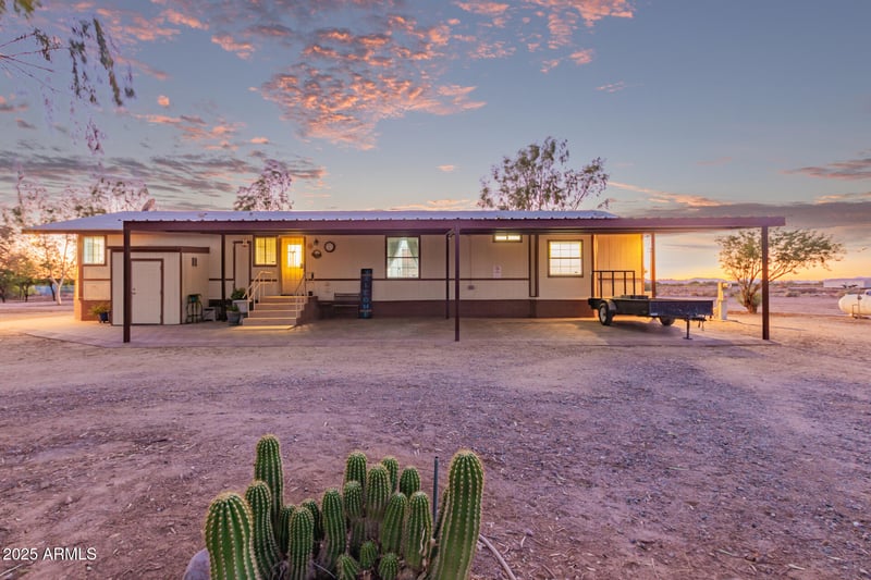 39234 Buckeye Rd, Tonopah, AZ 85354
