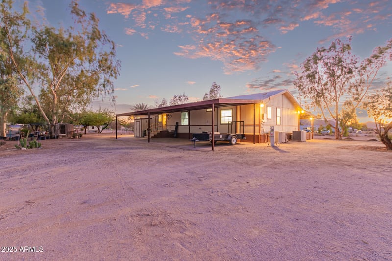 39234 Buckeye Rd, Tonopah, AZ 85354