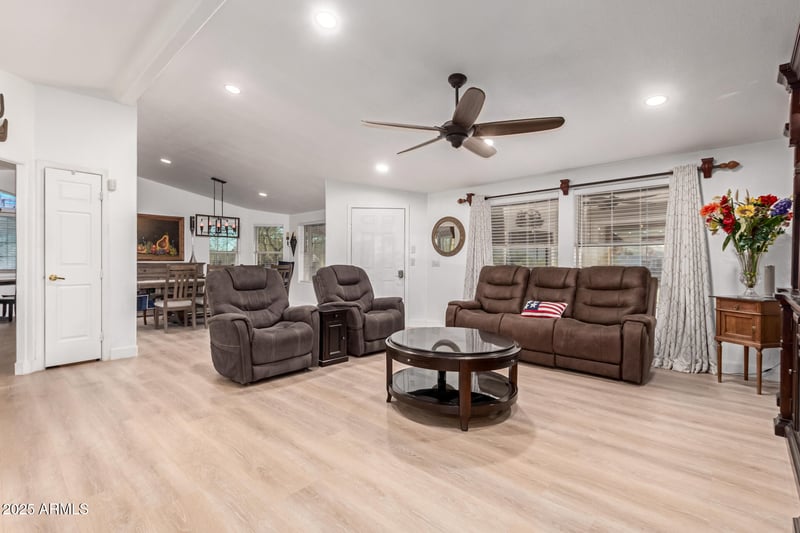 39234 Buckeye Rd, Tonopah, AZ 85354