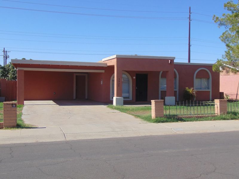 3924 W Sheila Ln, Phoenix, AZ 85019