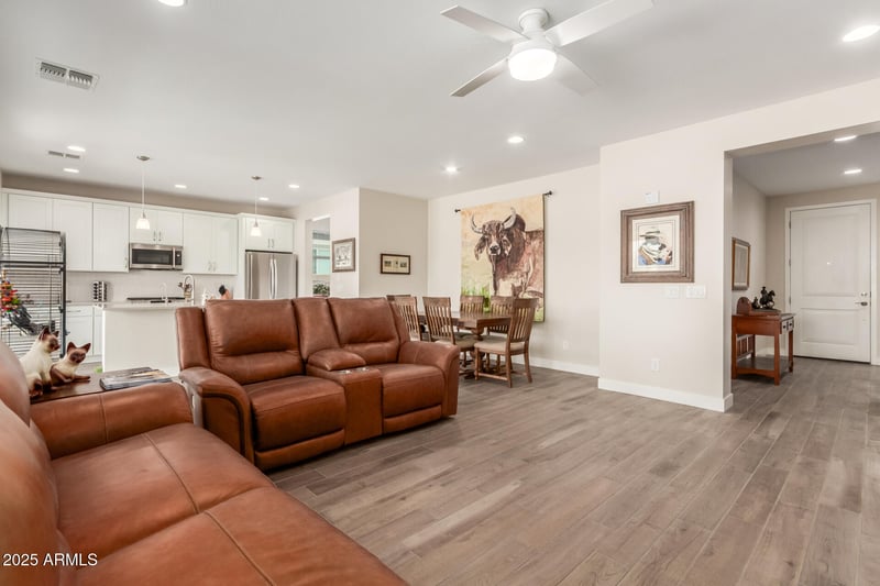 39243 Carter Ln, San Tan Valley, AZ 85140