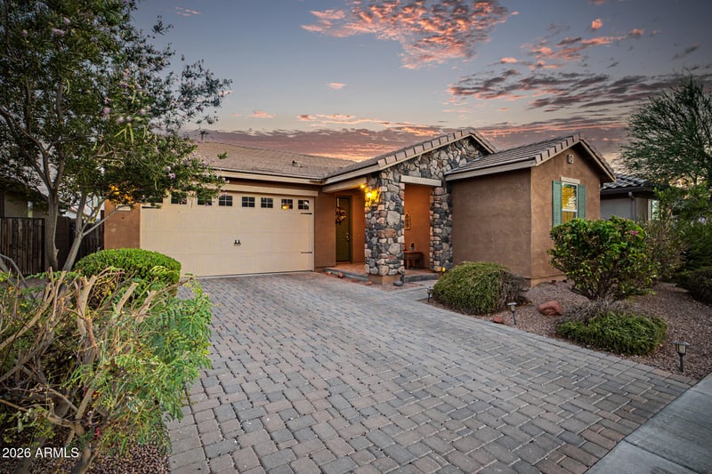 3925 E Constitution Dr, Gilbert, AZ 85296