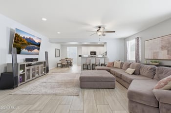 3925 Narrowleaf Dr, Gilbert, AZ 85298