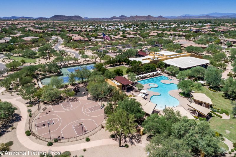 3925 E Patrick Ln, Phoenix, AZ 85050