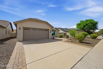 3925 E Tierra Buena Ln, Phoenix, AZ 85032