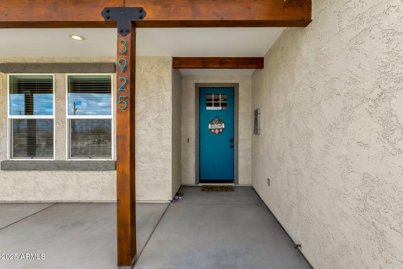 3925 Moon Dust Trl, San Tan Valley, AZ 85144