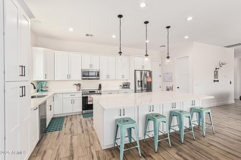 3925 Moon Dust Trl, San Tan Valley, AZ 85144