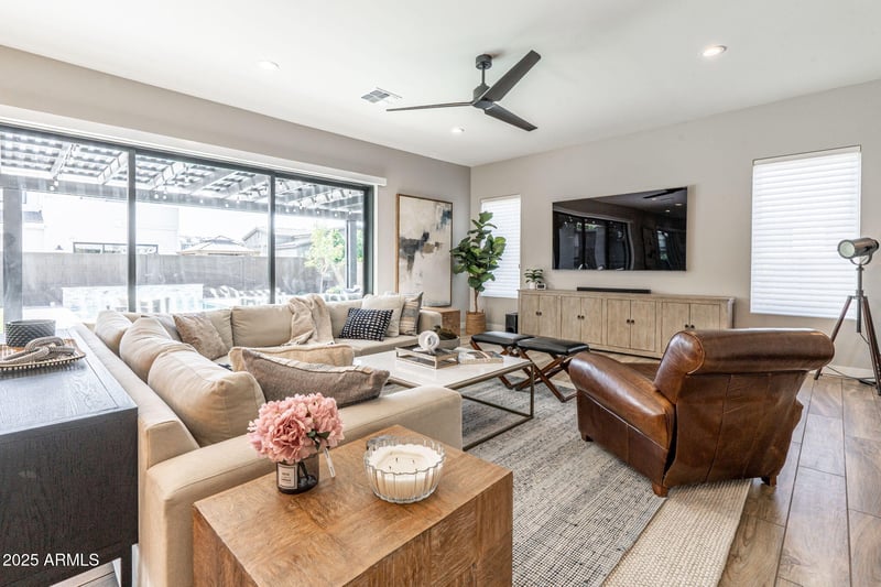 3925 Sagebrush St, Gilbert, AZ 85296