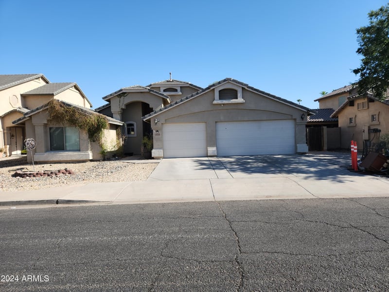 3925 W Kings Ave, Phoenix, AZ 85053