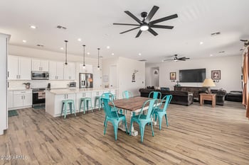 3925 Moon Dust Trl, San Tan Valley, AZ 85144