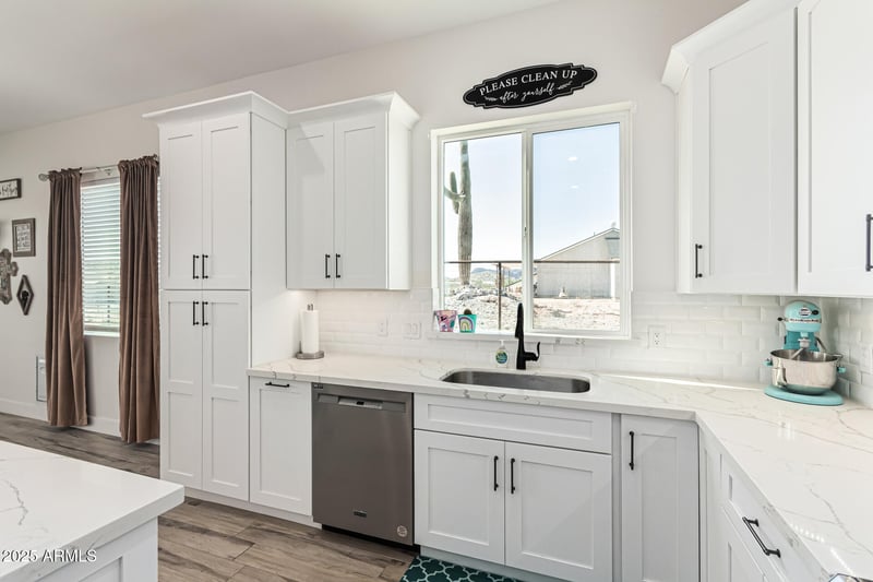 3925 W Moon Dust Trl, San Tan Valley, AZ 85144