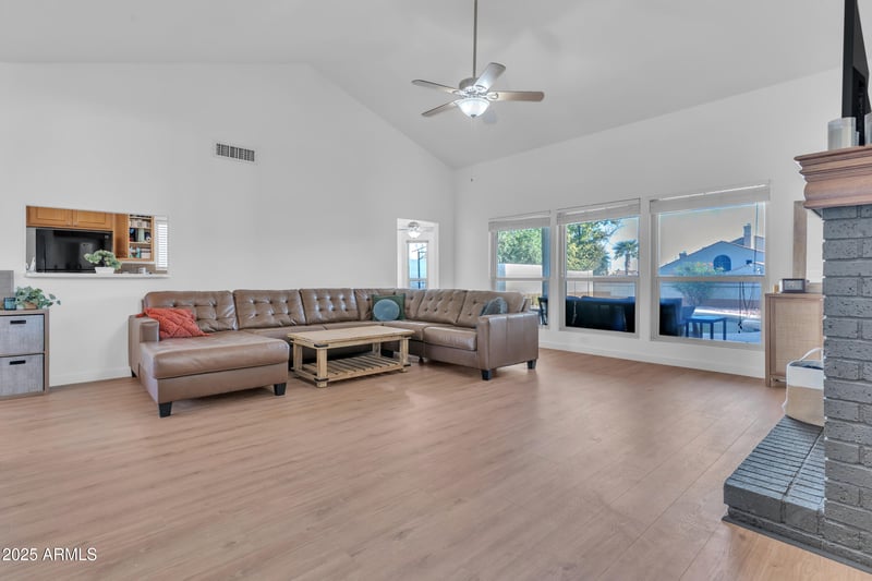 3925 Wildwood Dr, Phoenix, AZ 85048