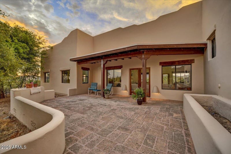 39258 N Ridgeway Dr, Cave Creek, AZ 85331