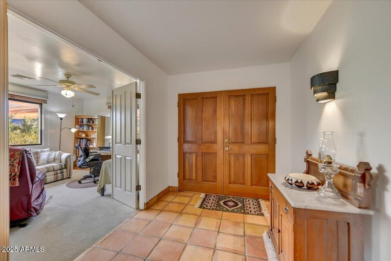 39258 Ridgeway Dr, Cave Creek, AZ 85331