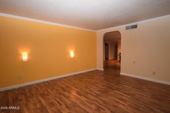 3926 Laurel Ln, Phoenix, AZ 85028