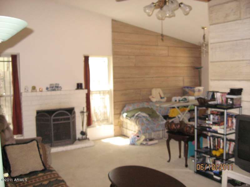 3926 W Becker Ln, Phoenix, AZ 85029