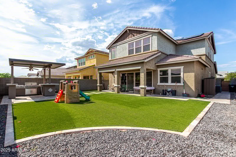 3927 Arabian Dr, Gilbert, AZ 85296