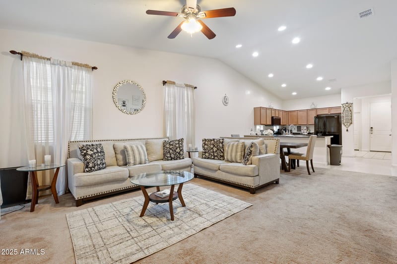 3927 Blue Spruce Ln, Gilbert, AZ 85298