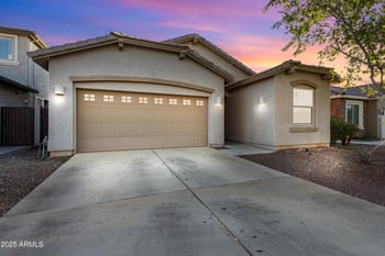 3927 Blue Spruce Ln, Gilbert, AZ 85298
