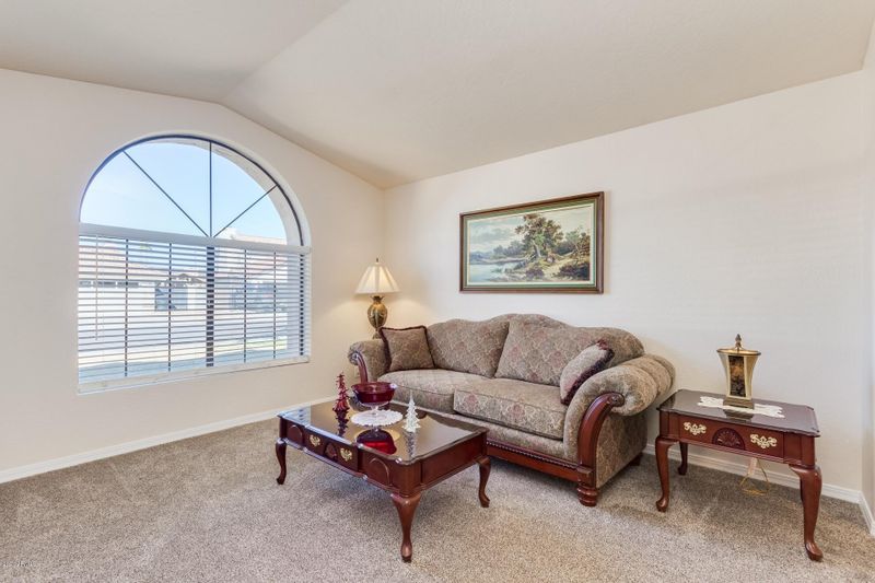 3927 E Dover St, Mesa, AZ 85205