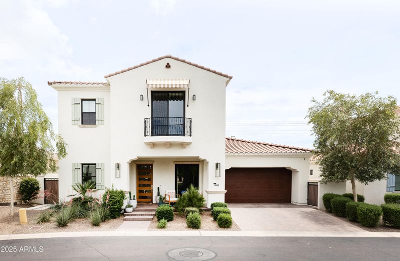 3927 E Sheila Ln, Phoenix, AZ 85018
