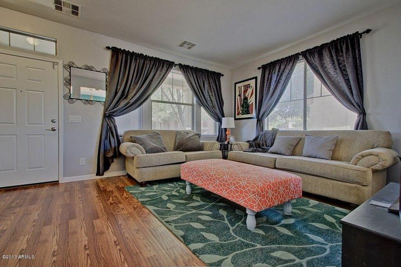 3928 E Yeager Dr, Gilbert, AZ 85295