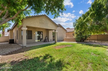 3928 S Hollyhock Pl, Chandler, AZ 85248