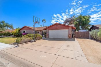3929 W Campo Bello Dr, Glendale, AZ 85308