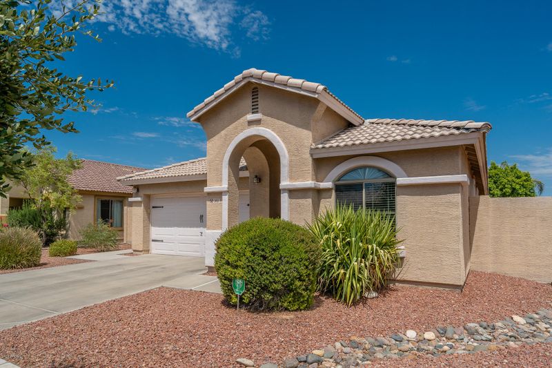 393 S 151st Ave, Goodyear, AZ 85338