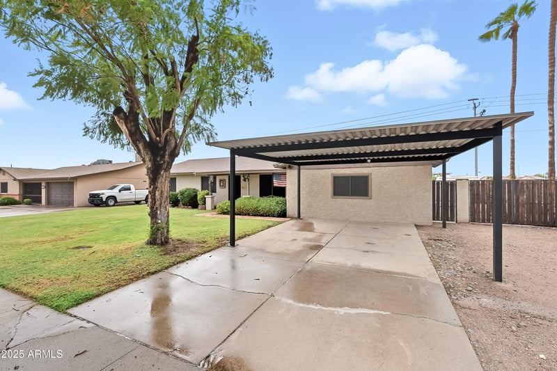 3930 Desert Hills Dr, Phoenix, AZ 85029