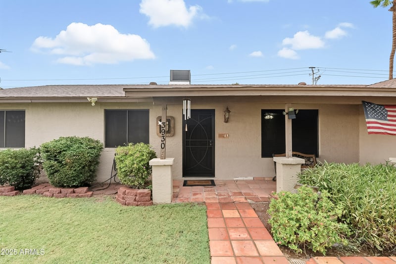 3930 Desert Hills Dr, Phoenix, AZ 85029
