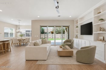 3930 E Chestnut Ln, Gilbert, AZ 85298