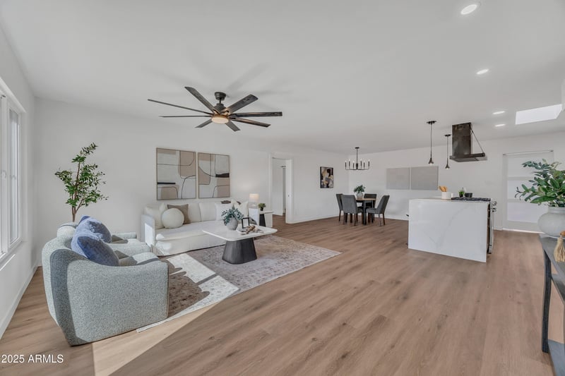 3930 Stella Ln, Phoenix, AZ 85019
