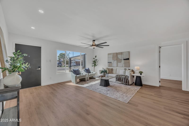 3930 Stella Ln, Phoenix, AZ 85019