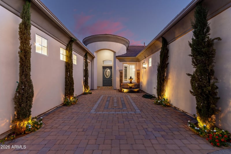 3931 E Fox Cir, Mesa, AZ 85205