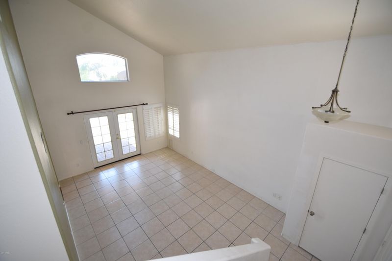 3931 E Kimberly Way, Phoenix, AZ 85050
