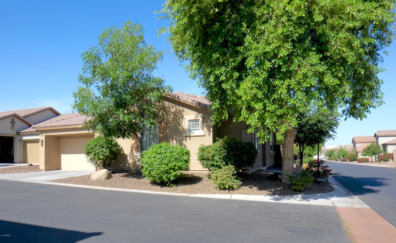 3931 E Pollack St, Phoenix, AZ 85042