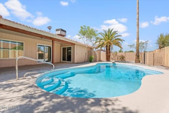 3932 Mercer Ln, Phoenix, AZ 85029