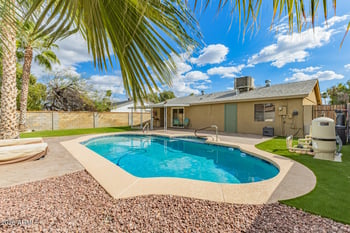 3932 Surrey Ave, Phoenix, AZ 85032